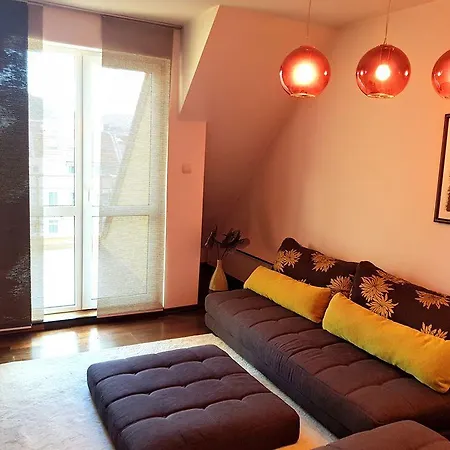 아파트 Romantic Place