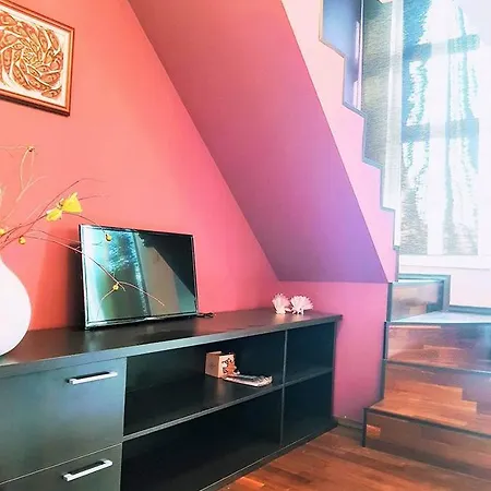 Romantic Place 아파트 플로브디프